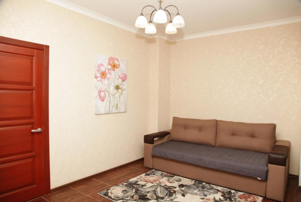 Apartments On Moskovskaya Street Dnipro Exterior photo